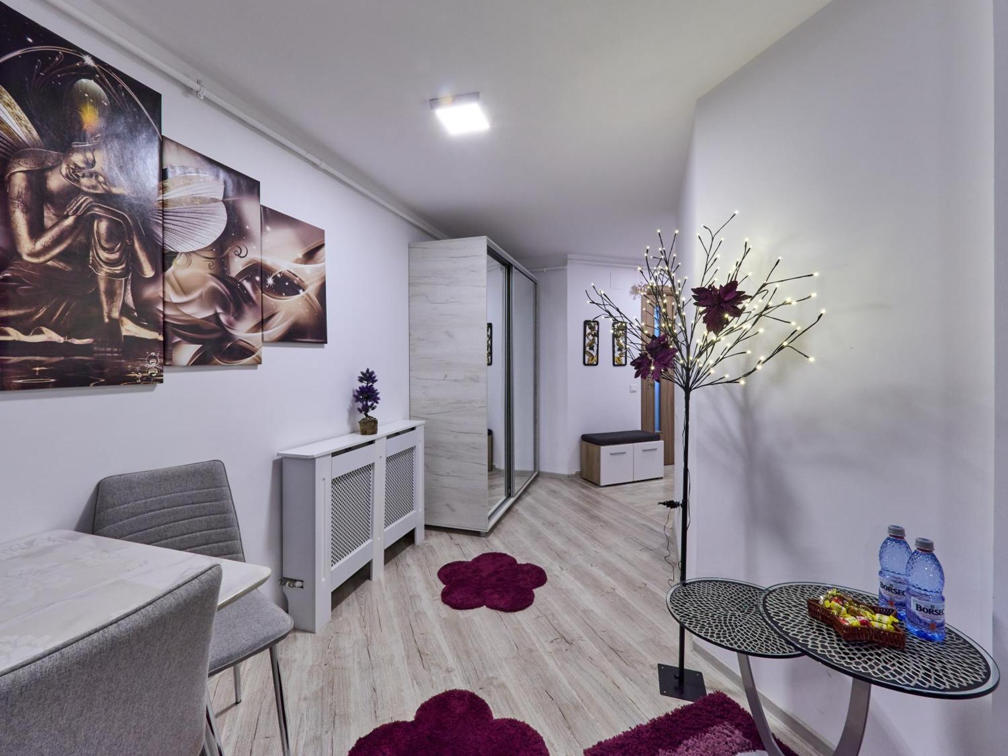 Purple Suite سِنايا المظهر الخارجي الصورة